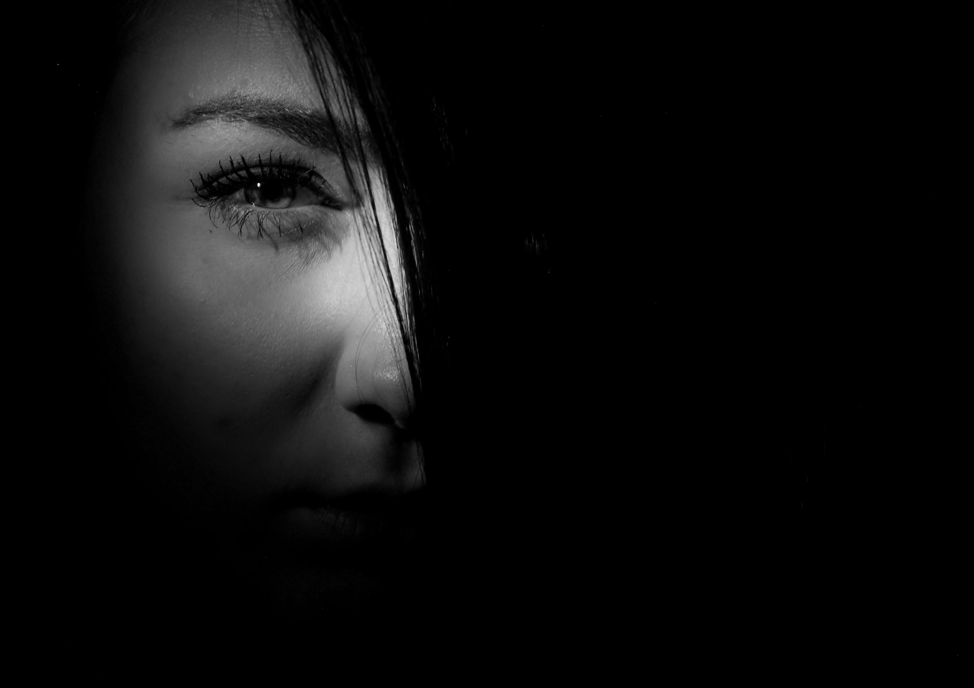 絲霧眉價(jià)格揭秘，探尋美麗背后的秘密成本
