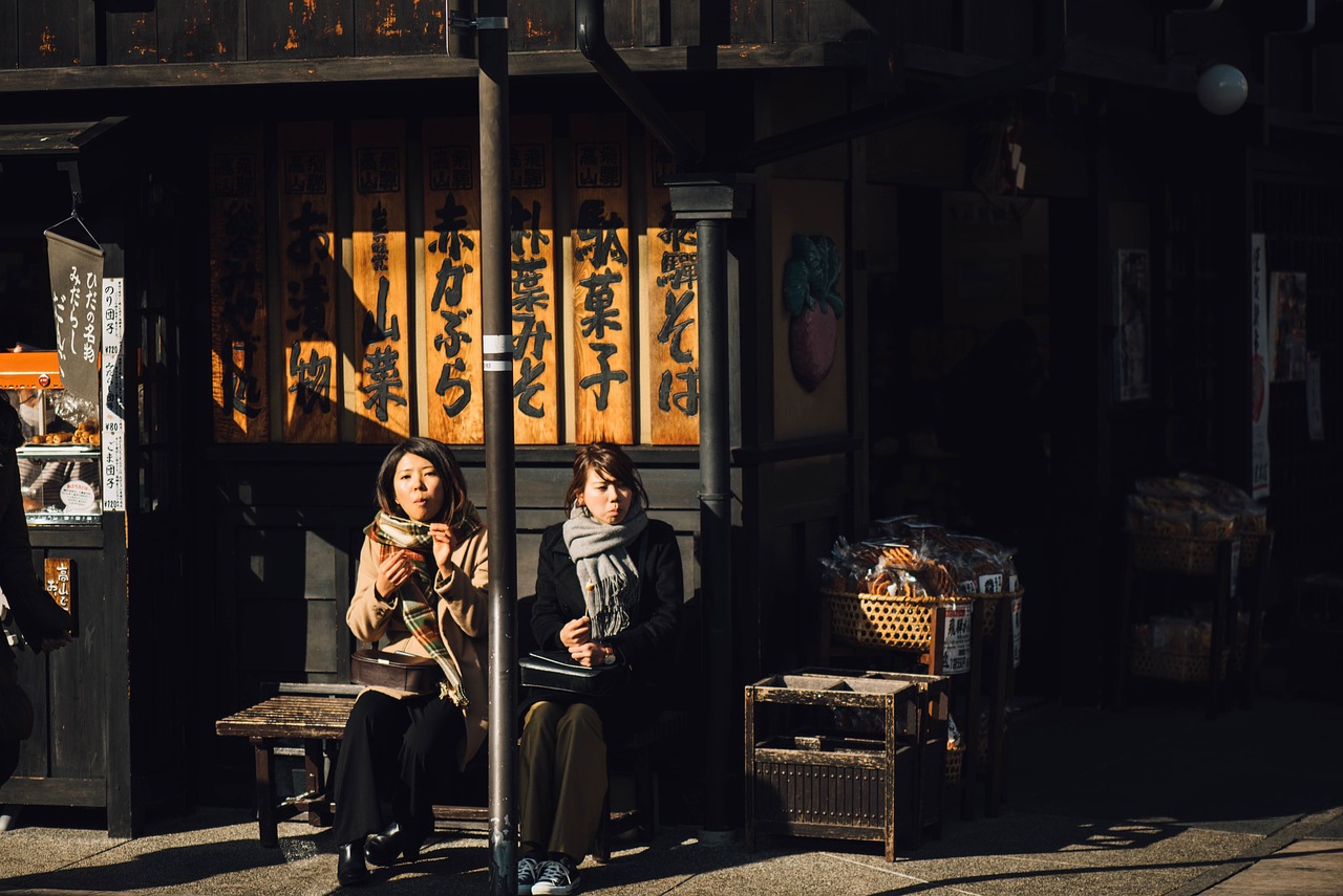 張學(xué)友近照，時(shí)光雕琢的不老傳奇