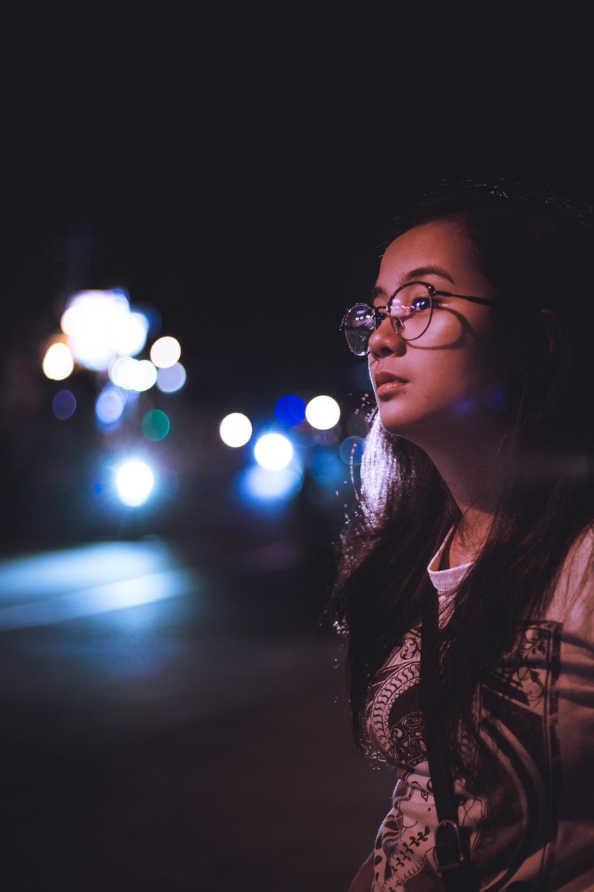 女孩之夜電影，光影交織的夢(mèng)幻之旅