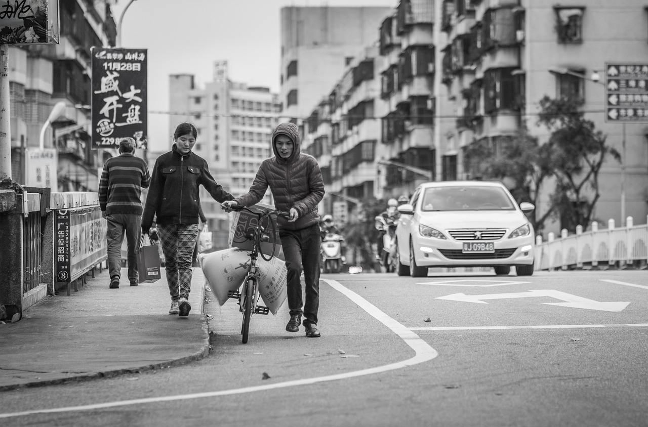 電視劇渴望城市，城市生活的多維畫(huà)卷展現(xiàn)