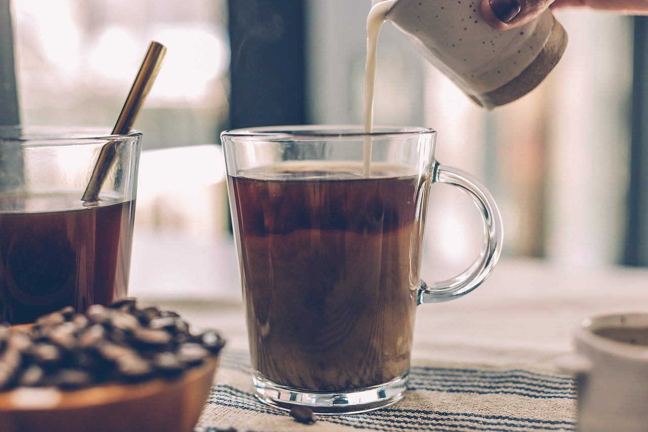 時尚奶茶店設計趨勢，探索與創(chuàng)新的美學融合，打造獨特奶茶飲品空間