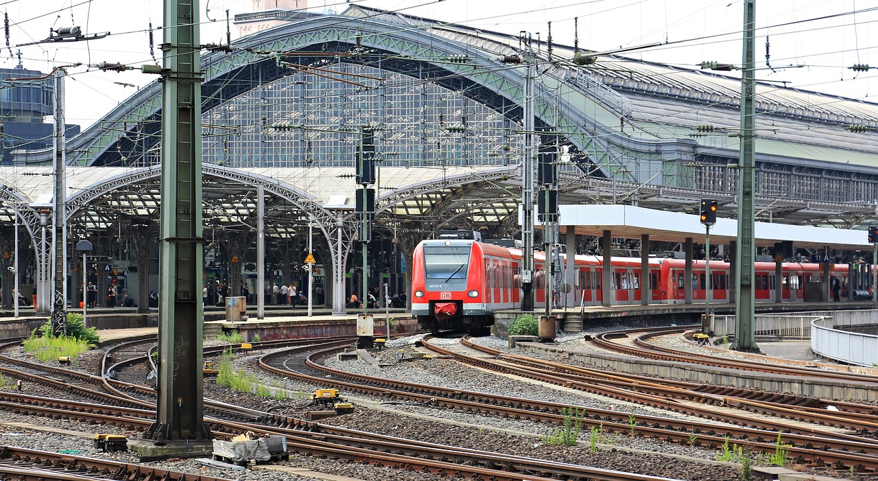 運輸車輛價格概覽，市場趨勢、影響因素與購買建議