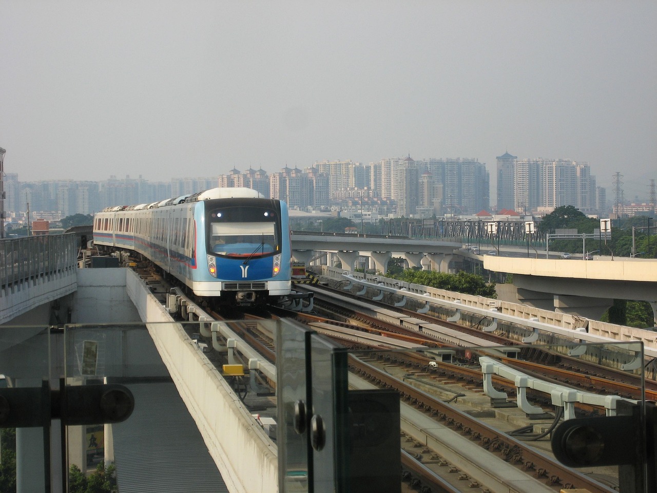 深圳地鐵線路圖最新版，構(gòu)建現(xiàn)代化城市交通網(wǎng)絡的樞紐